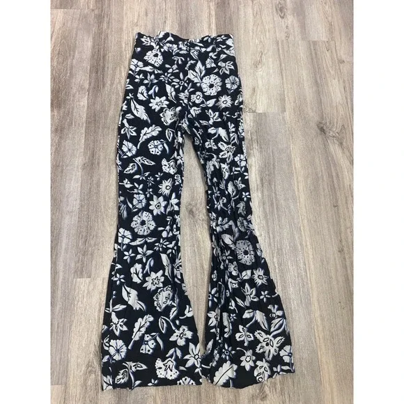 Zara Floral High Waisted Wide Leg Flare Pants Black White Blue Boho Size Medium - Picture 8 of 9